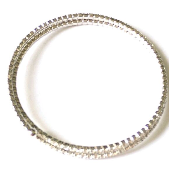 Silver Tone Stretch Bracelet with Clear Gemstone Adjustable Women's Wrist Jewel - Picture 2 of 5